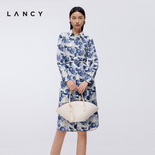 活力印花 衬衫领型 装饰腰带