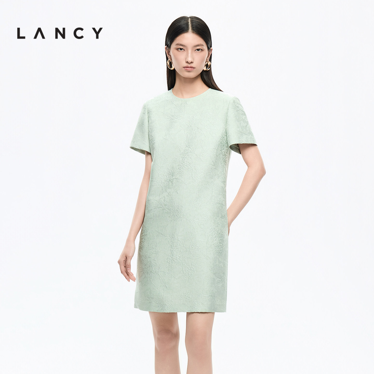 【秀场同款】LANCY/朗姿2026夏新款新中式气质刺绣直筒短袖连衣裙
