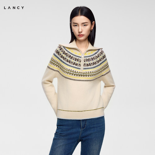 半拉链领 费尔岛提花 宽松剪裁