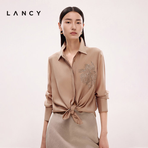 胸前装饰 亮片点缀 隐藏暗扣