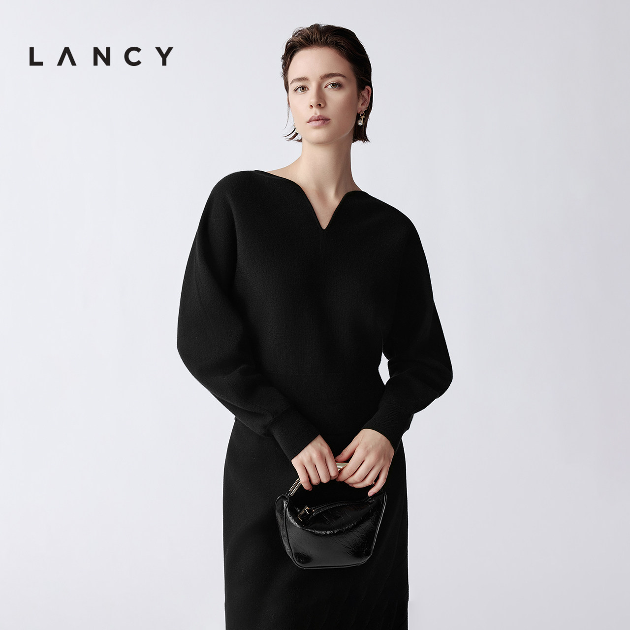 【羊毛羊绒】LANCY/朗姿2025冬新款法式气质V领黑色短款针织衫女