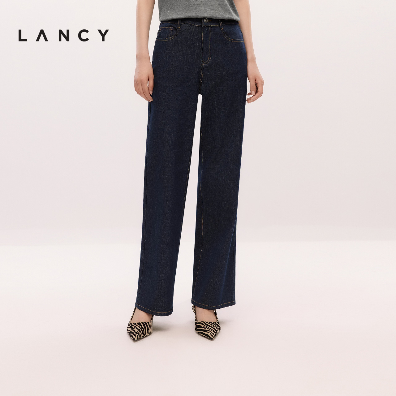 直筒阔腿 明线设计 定制纽扣