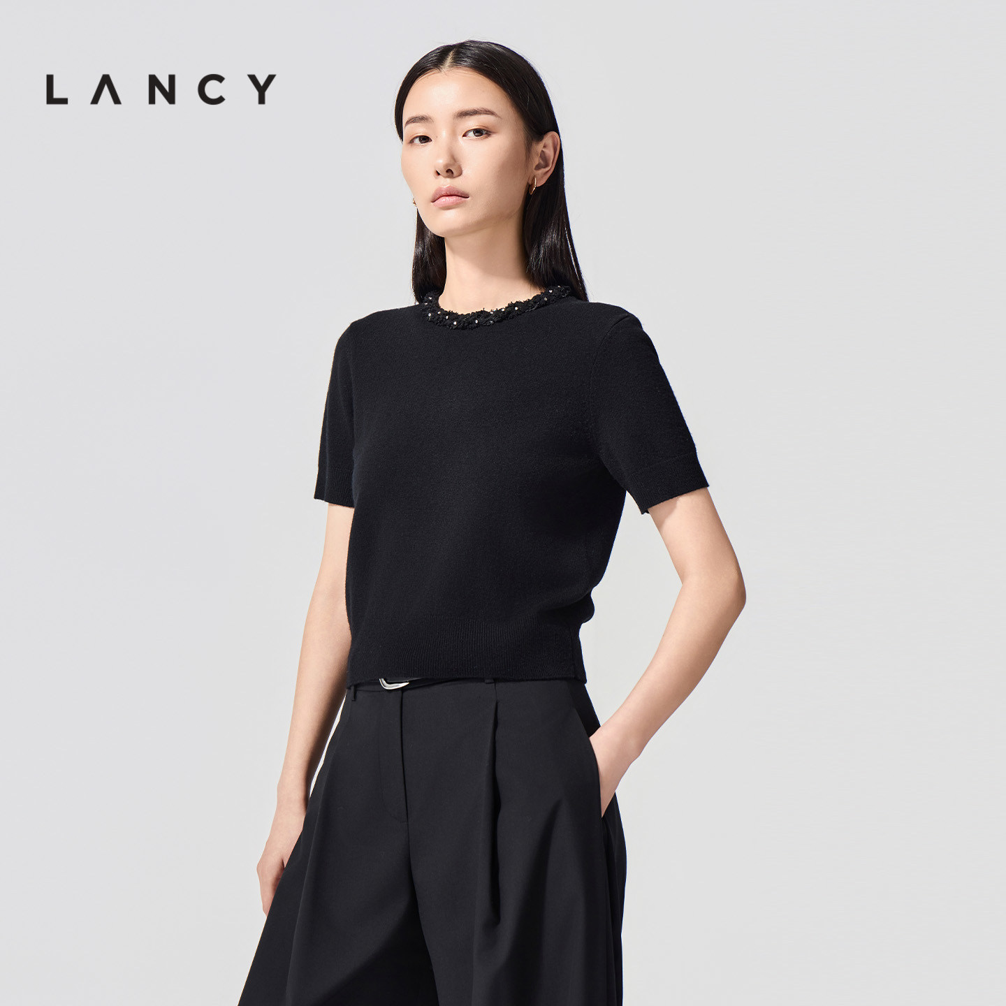【纯羊毛】LANCY/朗姿2026春季新款气质时尚钩花圆领短袖针织衫女