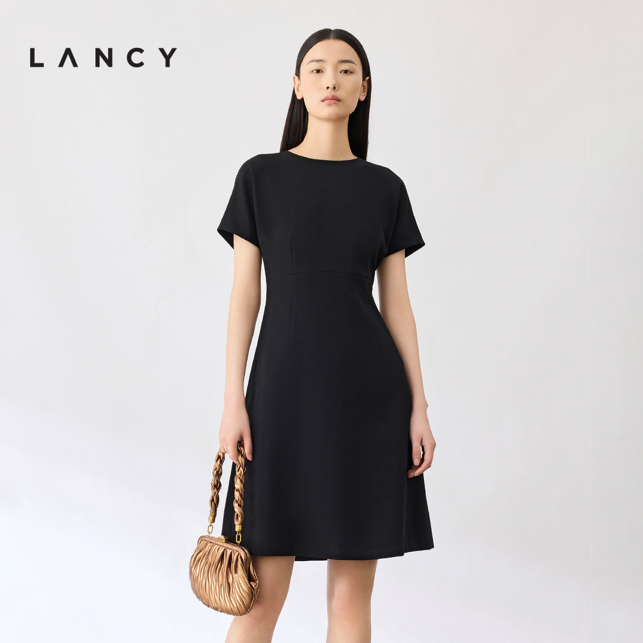 LANCY/朗姿2024夏季新款圆领收腰a字连衣裙气质简约短款通勤裙女