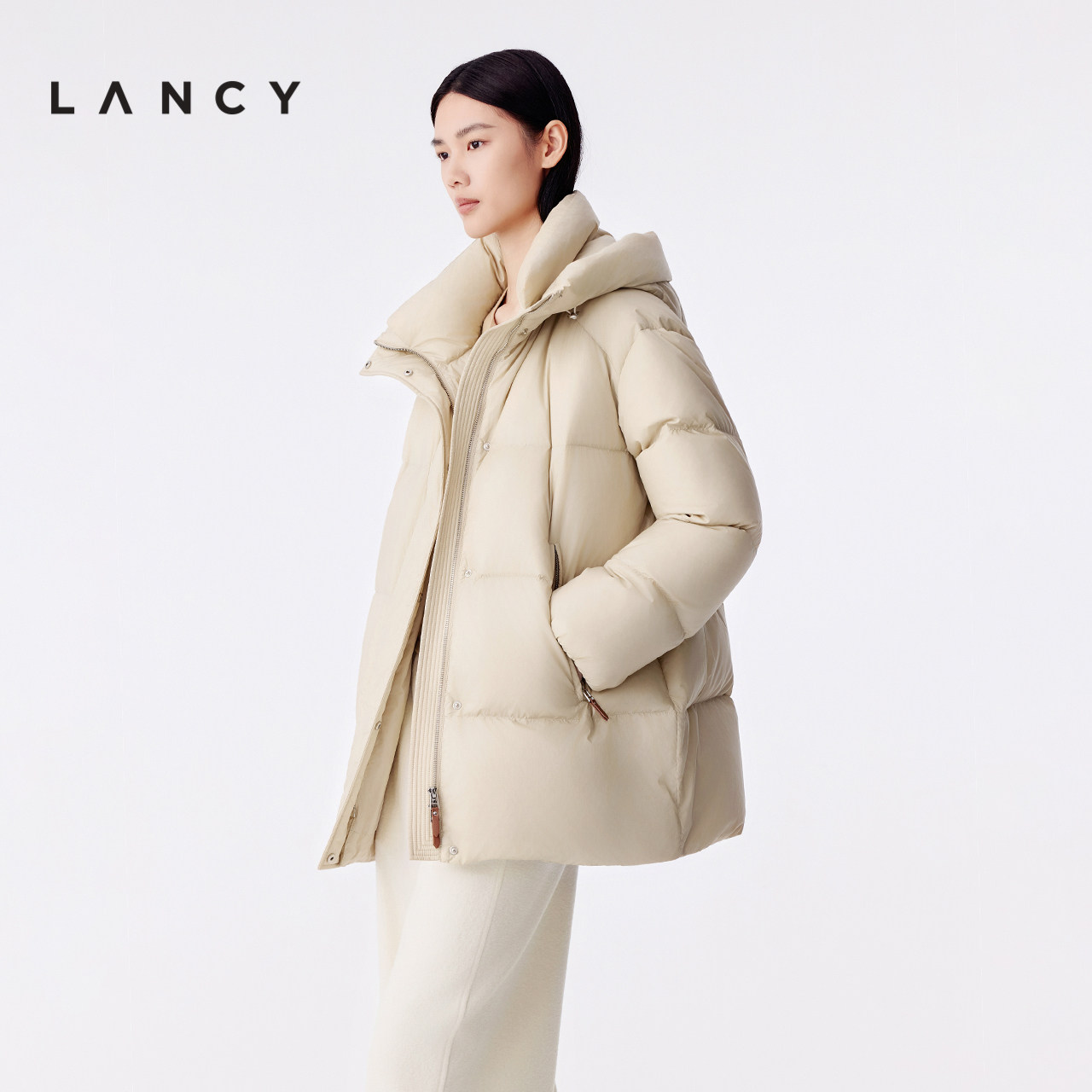 宽松版型 一手长设计 立领连帽