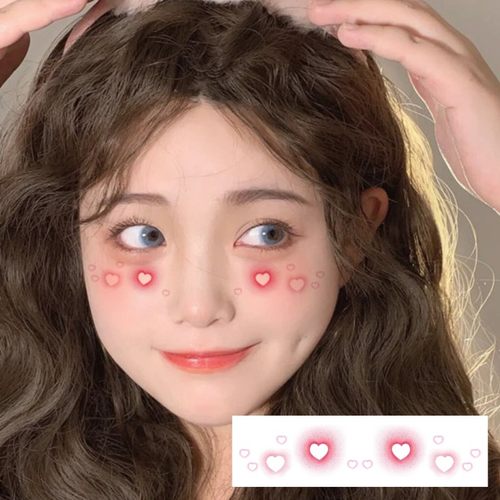 氛围感圣诞妆容爱心腮红妆脸贴