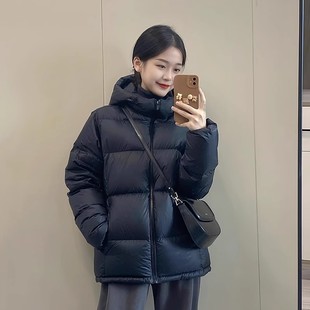 黑色羽绒服女款2025新款连帽白鸭绒面包服保暖情侣加厚超好看外套