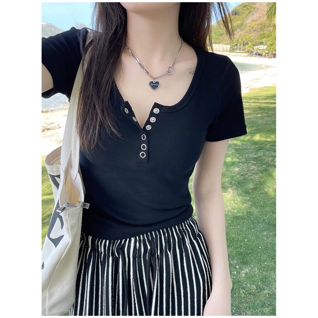 白色t恤女短袖2026新款春夏正肩螺纹小众设计感修身纽扣低领上衣