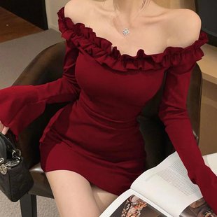 2025新款 包臀裙 一字肩荷叶边连衣裙露背收腰显瘦超仙喇叭袖