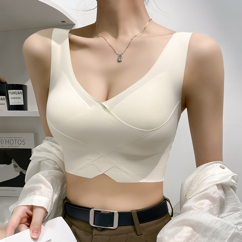 运动内衣女小胸聚拢收副乳防下垂防震背心式白色固定杯无痕文胸罩