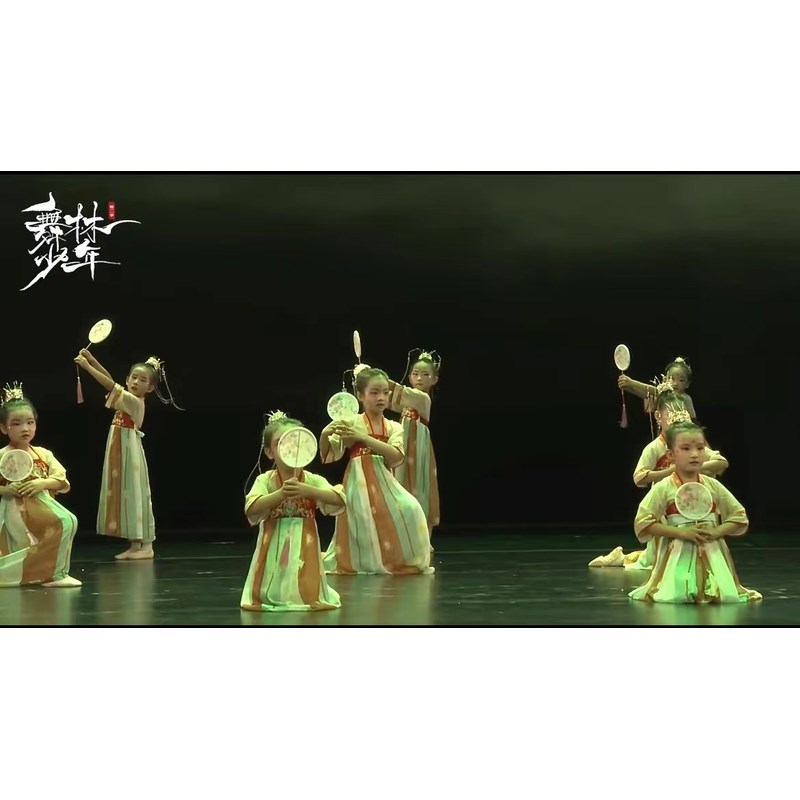 现货汉服舞蹈服古典舞女童胭脂妆桃花笑广寒宫春三月江南少女演出