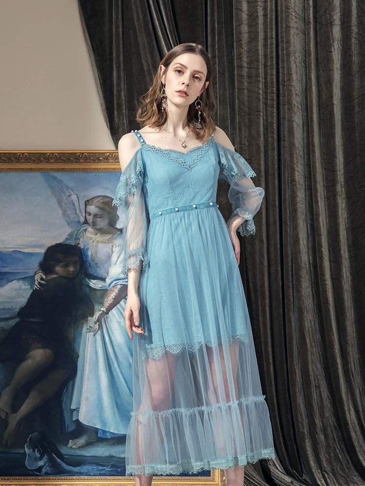 MAXRIENY夏季一字肩蕾丝吊带连衣裙女纱裙天蓝色中长裙气质收腰潮