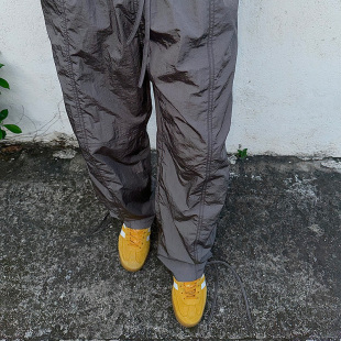 阔型弯刀水波感轻盈金属尼龙休闲长裤 特定金属 3122