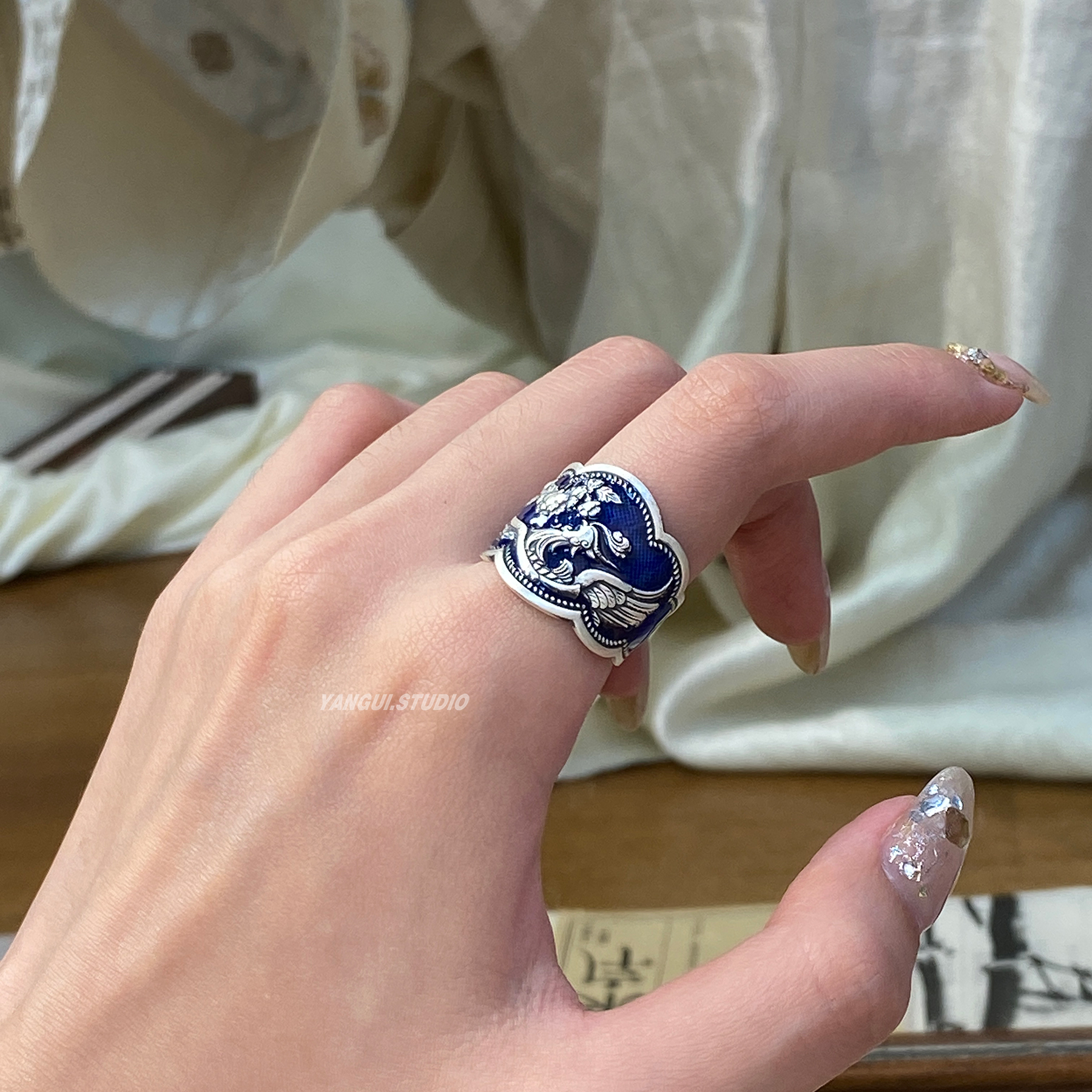 燕归蓝凤仪珐琅彩足银可调节戒指