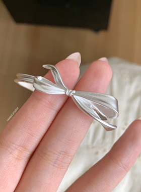 燕归失重蝴蝶结小众足银手镯女