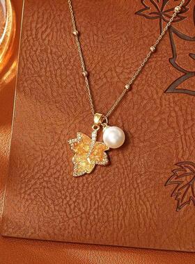 爆款渐变枫叶珍珠项链复古美拉德