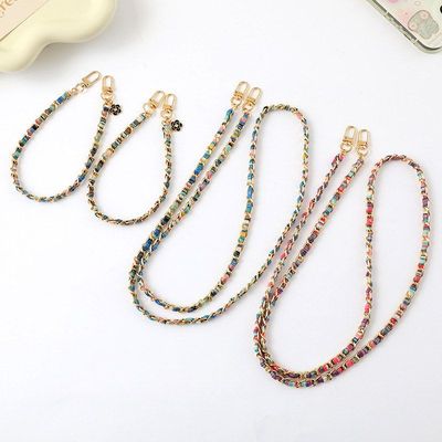 时尚新款彩绘布条金属链挂件可