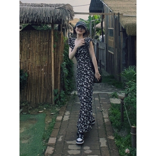 小个子气质收腰长裙 法式 茶歇黑色小飞袖 碎花连衣裙女2025夏季 新款
