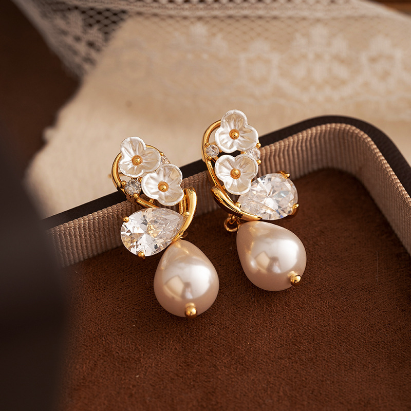银针蝴蝶花朵水滴珍珠款耳钉法式复古优雅耳环轻奢高级感气质