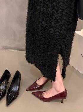 香港小众红色尖头高跟鞋女鞋子2025新款夏季法式气质名媛黑色单鞋