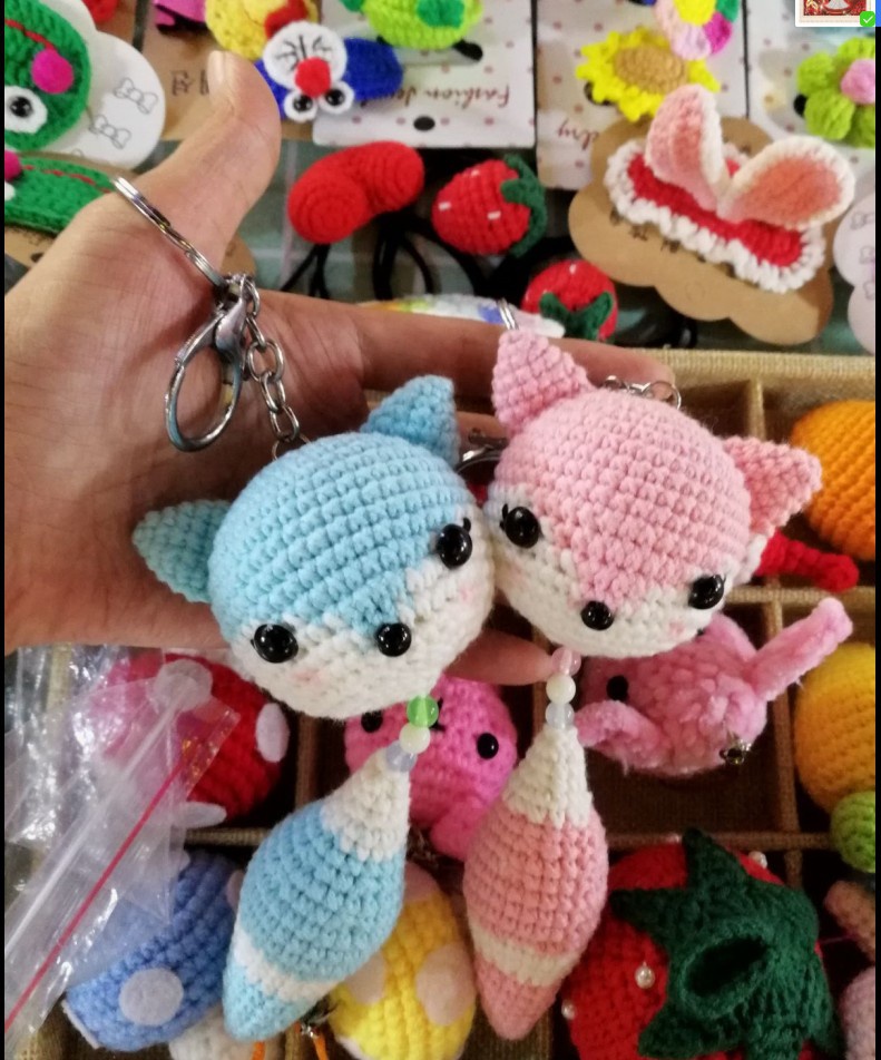 新品包邮成品纯手工毛线钩织玩偶公仔小狐仙包包钥匙