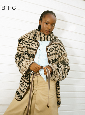 CUBIC复古费尔岛摇粒绒花纹保暖舒适圆领围脖羊羔绒外套EC6021