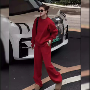 2026年超火冬装一整套红色圆领卫衣阔腿裤宽松减龄加绒休闲套装女