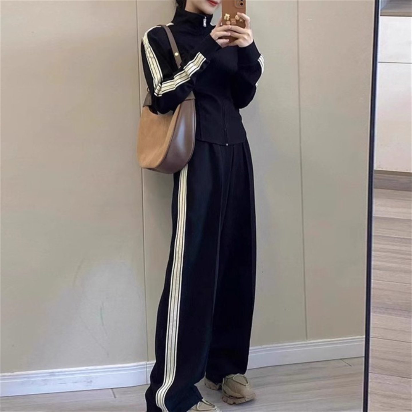 显瘦立领拉链卫衣阔腿裤两件套