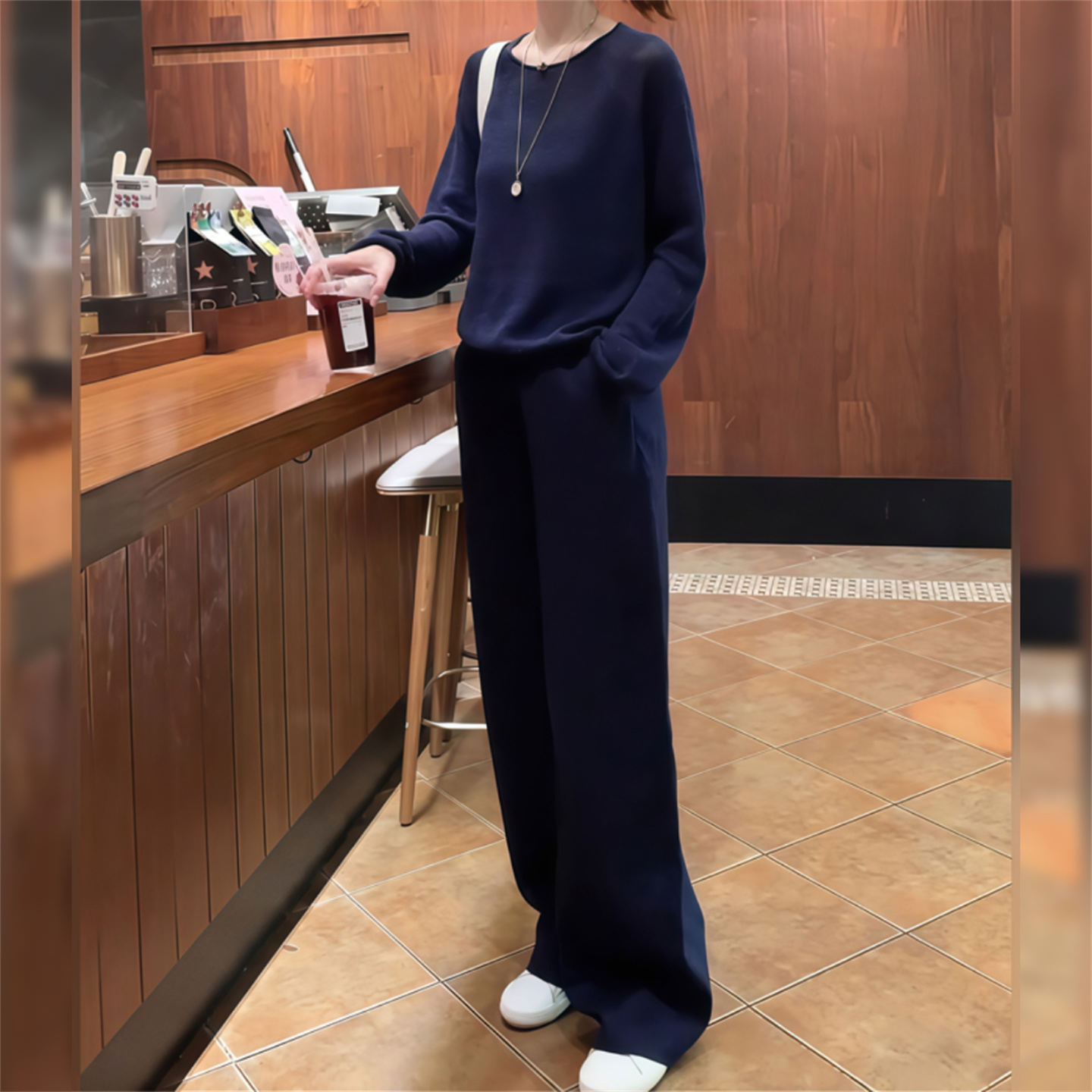显瘦减龄气质卫衣阔腿裤两件套