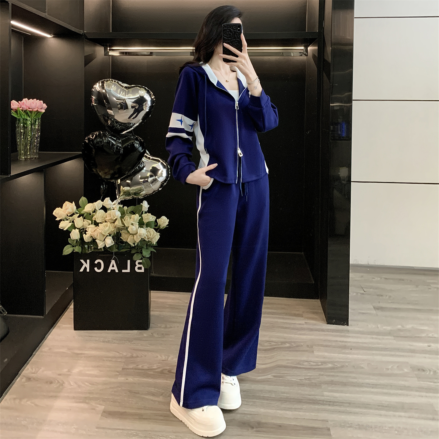 欧货运动风连帽拉链卫衣休闲套装女秋冬新款蓝色显瘦阔腿裤两件套