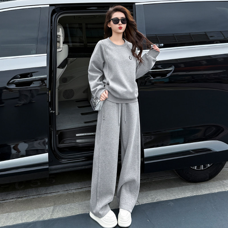 韩系一整套深冬穿搭灰色加绒卫衣阔腿裤宽松显瘦高级感休闲套装女