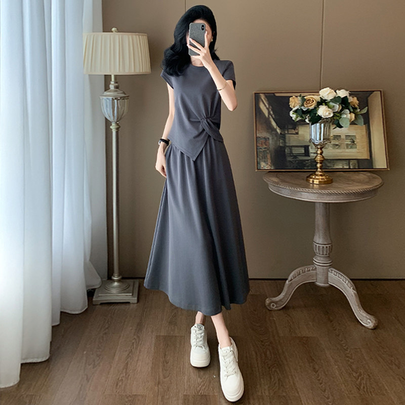 时尚休闲套装裙女2026夏季新款洋气减龄显瘦短袖T恤半身裙两件套