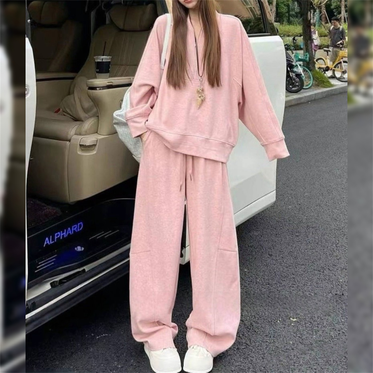 韩版慵懒风时尚休闲套装女2025秋冬新款减龄粉色卫衣阔腿裤两件套