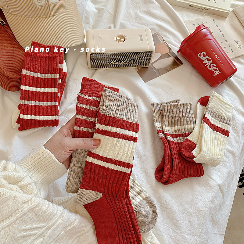 韩国ins潮大红袜子女个性条纹兔年本命年堆堆袜时尚穿搭红色女袜