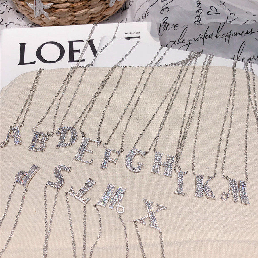 PT950铂金梯方字母项链妻子的浪漫旅行同款吊坠镶嵌莫桑石时尚女