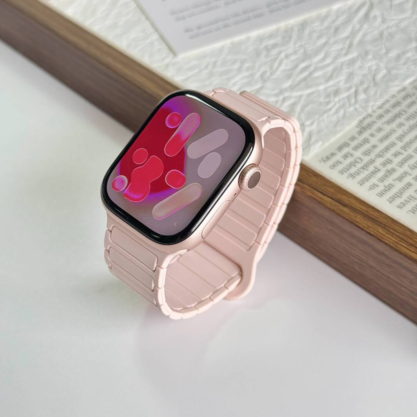 撞色三珠磁吸适用iWatchS11表带苹果S11/10新款女生Apple Watch10夏季透气手表带智能运动手表se腕带男生替换