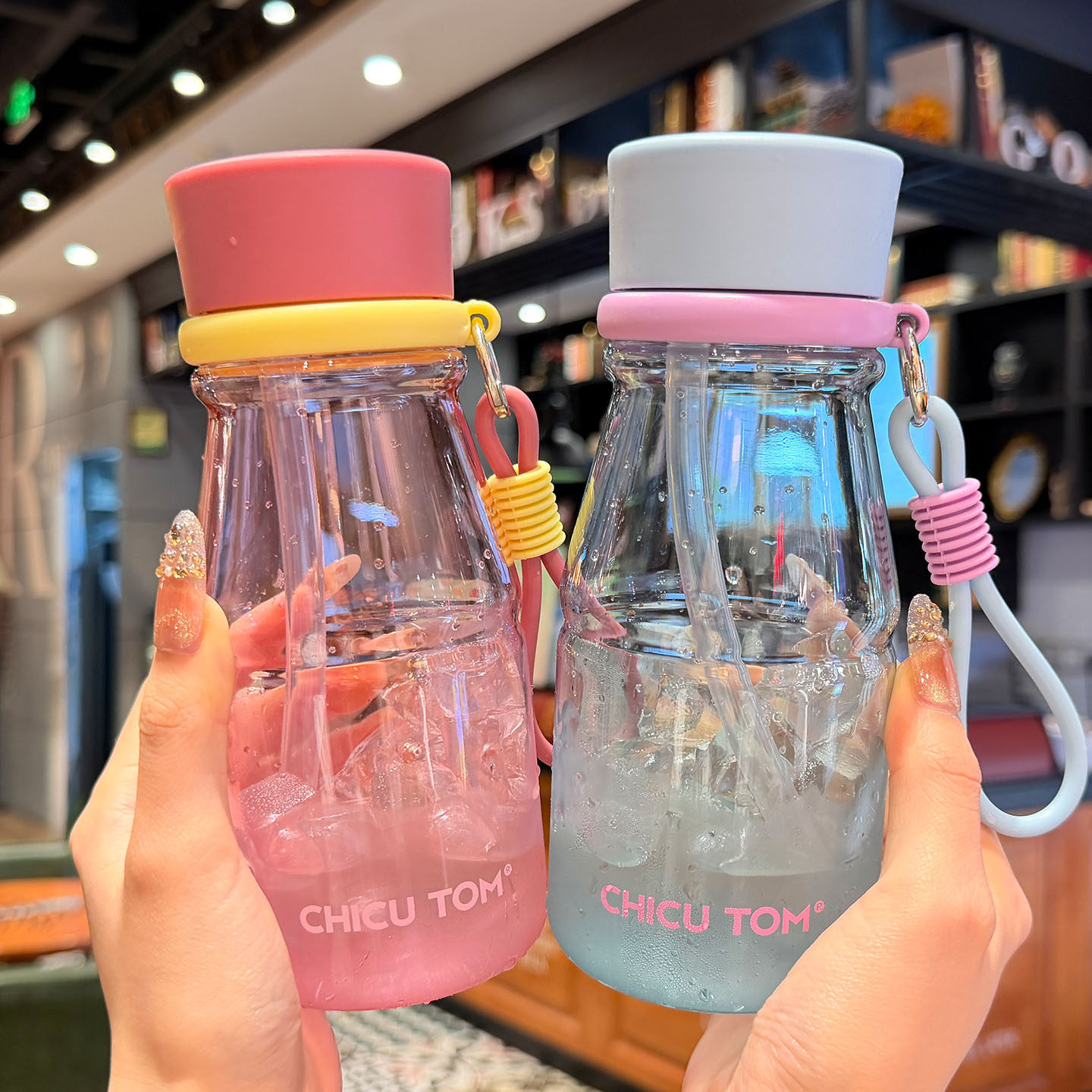 水杯女生tritan高颜值咖啡杯夏日双饮吸管杯外出便携水瓶学生杯子