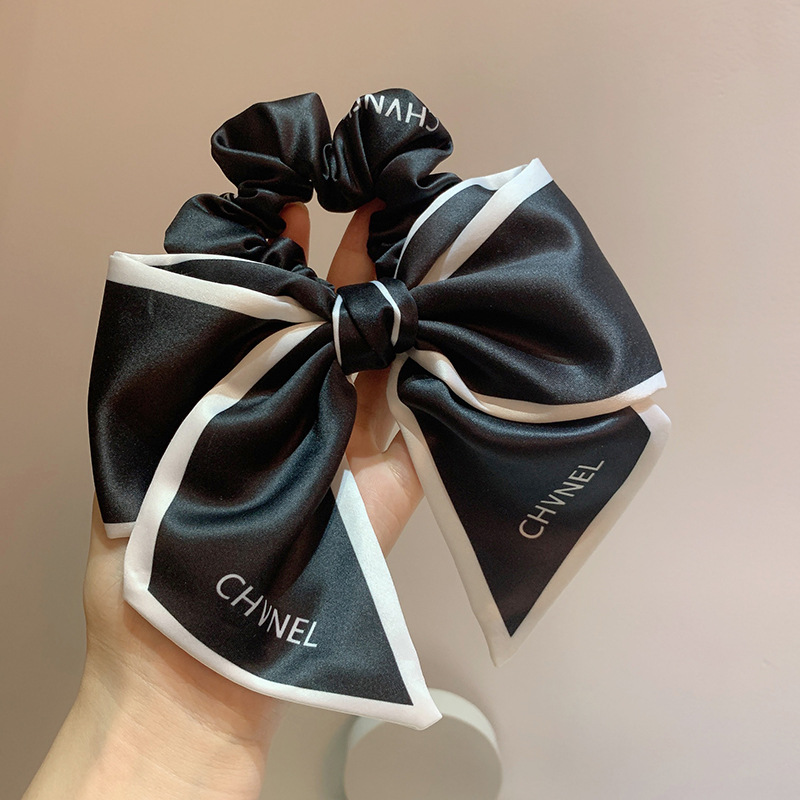 复古气质头花黑白配好搭不过时布艺缎面印花字母蝴蝶结大肠发圈新