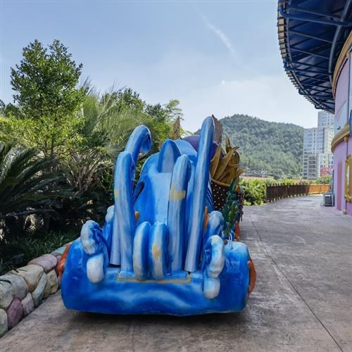 厂家直销制作大型游乐设备巡游花车景区商场巡演玻璃钢材质造型
