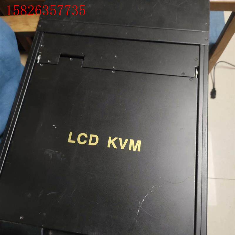 lcd kvm  开机 as-7104ulg(议价)