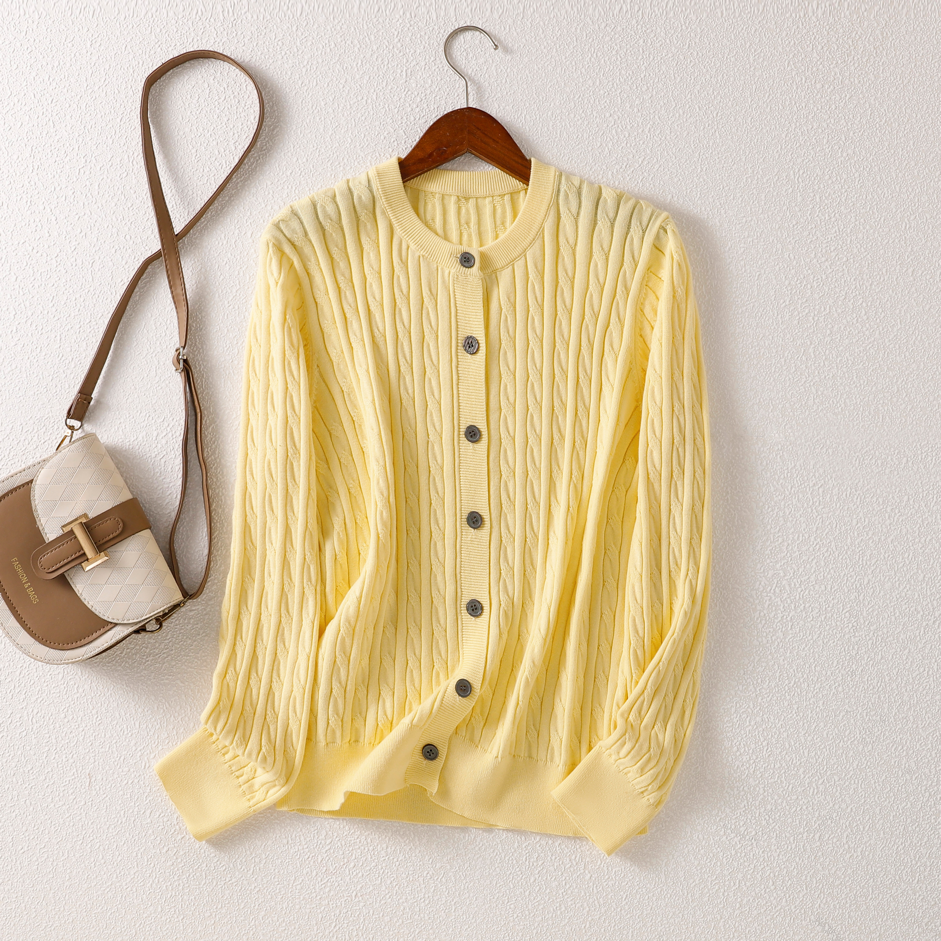 100%纯棉休闲麻花针织毛衣纽扣圆领开衫长袖气质春季新款针织衫