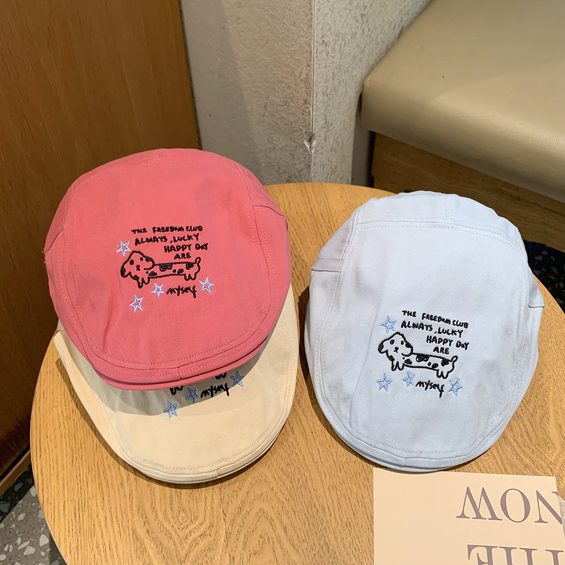 小狗刺绣前进帽女春秋款