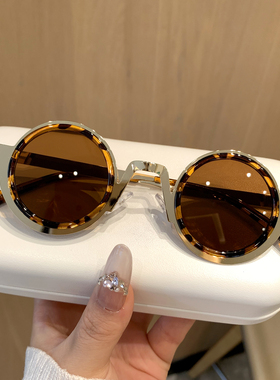 小圆框太阳镜复古太子镜迷你小镜片个性墨镜男女拍照凹造型眼镜潮