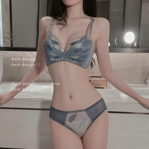 蕾丝无钢圈性感法式上托罩杯少女