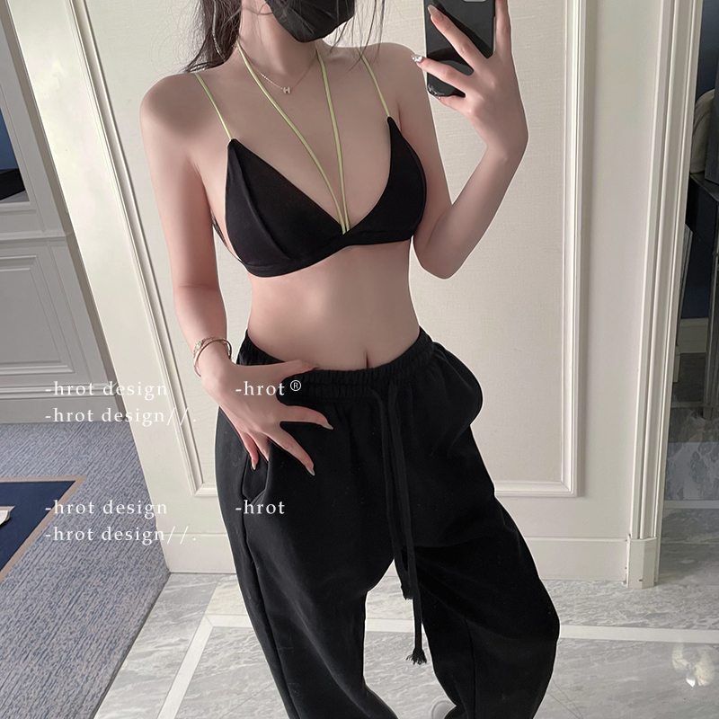 挂脖纯欲三角杯运动内衣