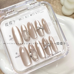 手工美甲穿戴甲中杏仁灰色玻璃钻高级感成品猫眼指甲贴片2025新款
