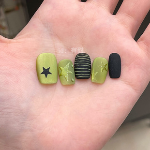 绿色穿戴甲秋冬高级感绝美猫眼指甲贴片2025新款 手工显白穿戴美甲