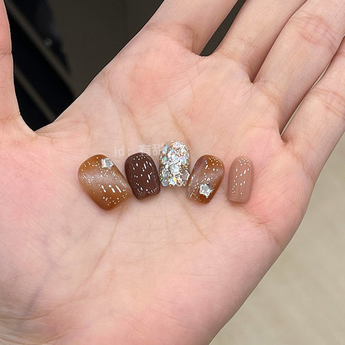 美拉德穿戴甲短款春夏高级感爆款穿戴美甲纯手工定制高质量短戴甲