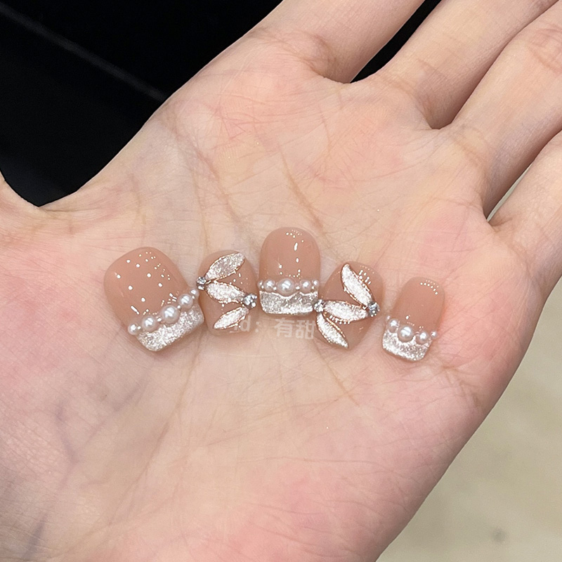猫眼穿戴甲短款春夏高级感纯手工定制珍珠穿戴美甲2025新年款短甲