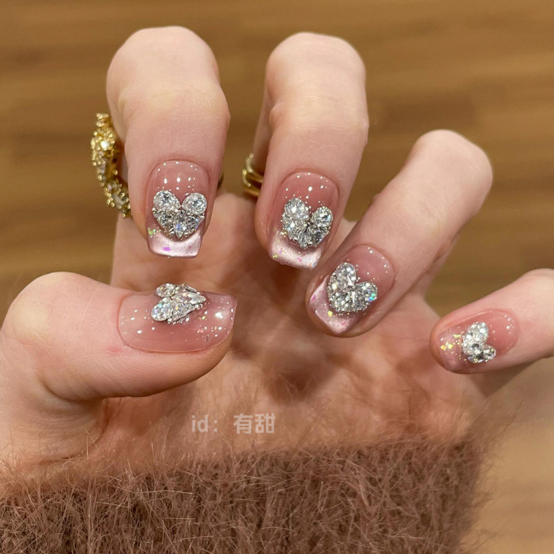 猫眼穿戴甲短款春日高级感纯手工穿戴式美甲高质量轻奢豆豆款短甲